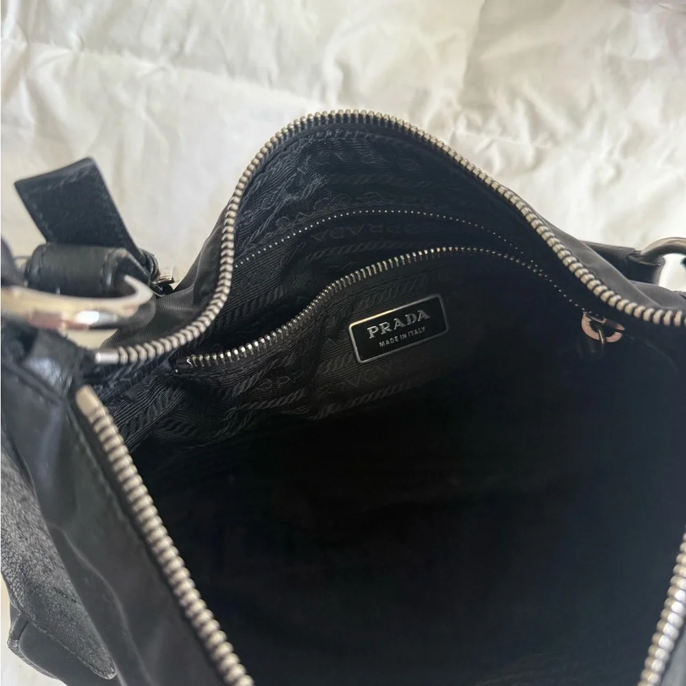 Prada passamaneria embroidered shoulder bag 🤍 - Picture 5 of 9